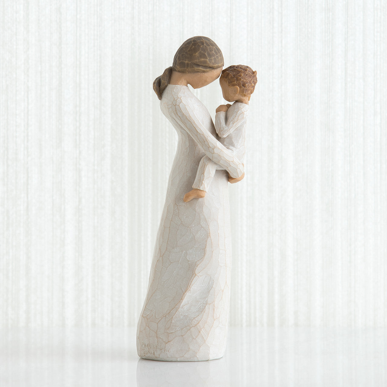 TENDERNESS FIGURINE