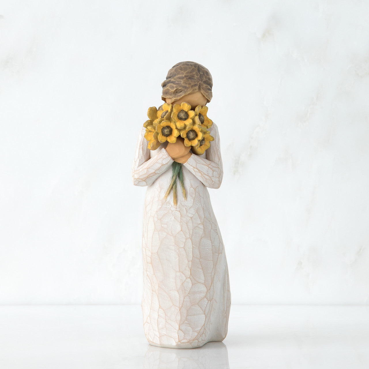 WARM EMBRACE FIGURINE