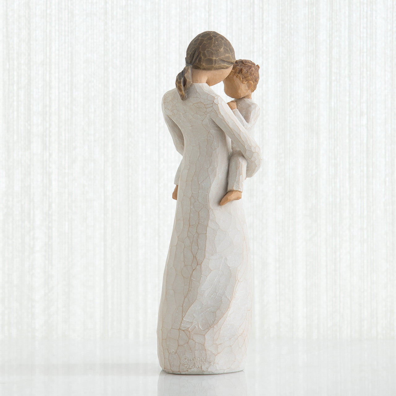 TENDERNESS FIGURINE