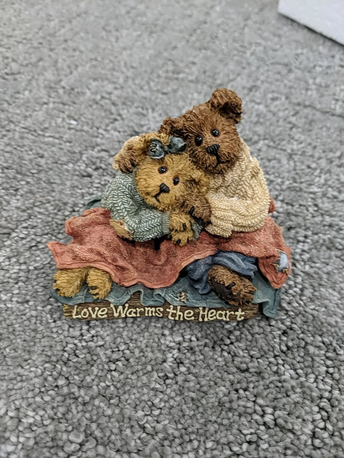 LOVE WARMS THE HEART FIGURINE