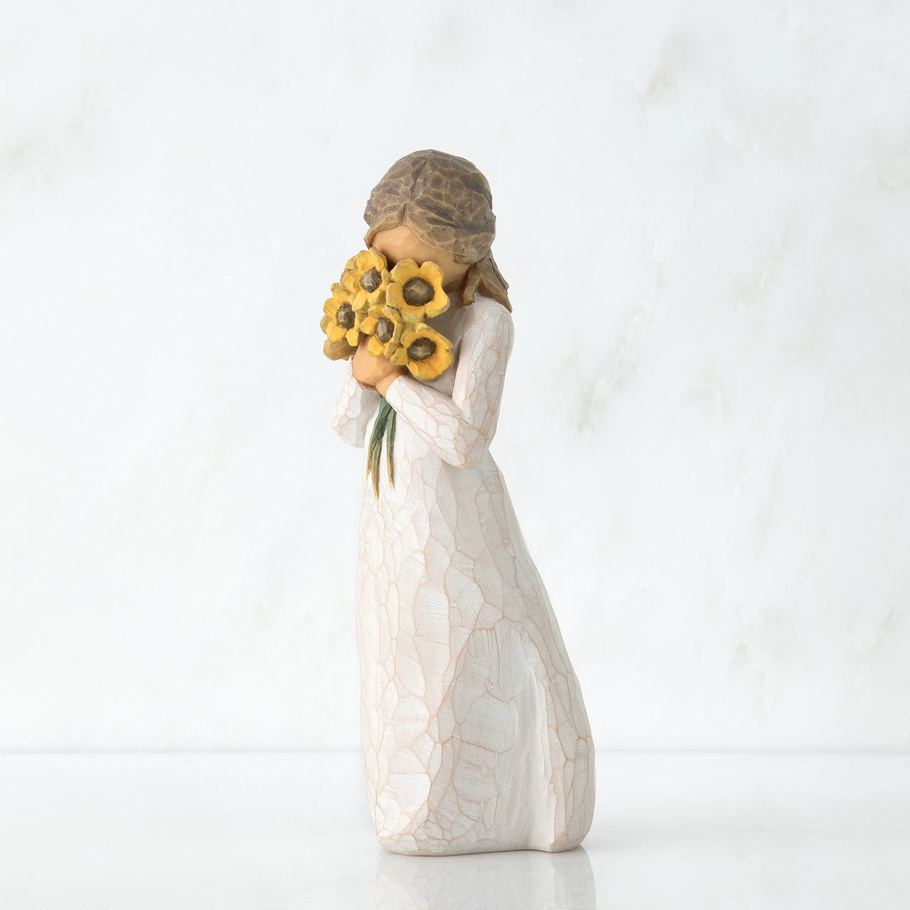 WARM EMBRACE FIGURINE